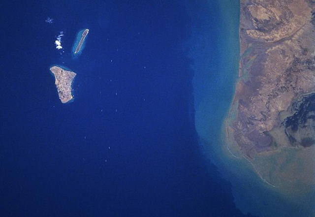 Ku ndodhet Kharg &ndash; ishulli i vog&euml;l q&euml; kontrollon fatin e