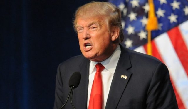 Trump paralajm&euml;ron Iranin: N&euml;se bllokon rrjedh&euml;n e naft&euml;s