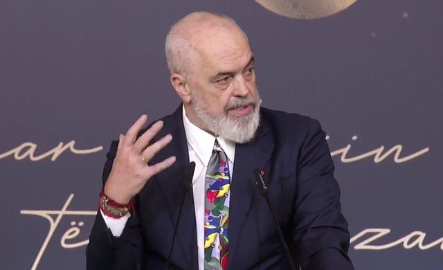 &ldquo;Ramazani dhe Krishtlindjet &lsquo;takohen&rsquo; n&euml; 2030&rdquo;,