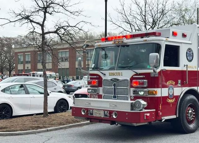 T&euml; sht&euml;na n&euml; Universitetin e Virxhinias, SHBA,  nj&euml; i