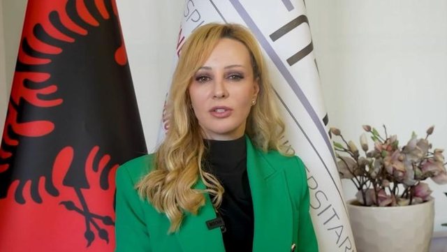 Drejtoresha e QSUT thirrje pacient&euml;ve dhe familjar&euml;ve t&euml; tyre: