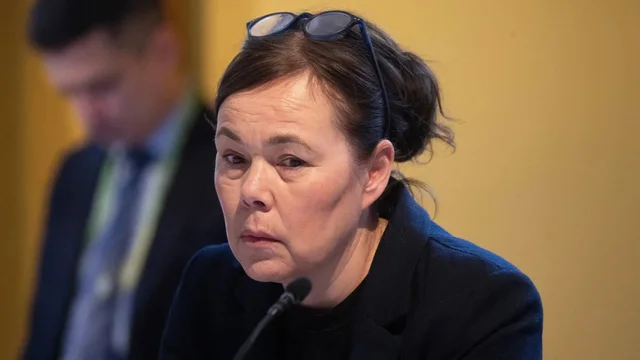 Jep dor&euml;heqjen ministrja e Jashtme e Groenland&euml;s, partia e saj