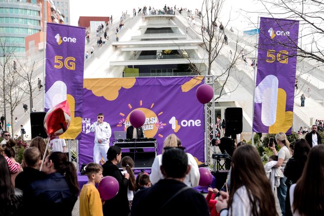 Festa q&euml; bashkon tradit&euml;n dhe energjin&euml; e qytetit: Dita e