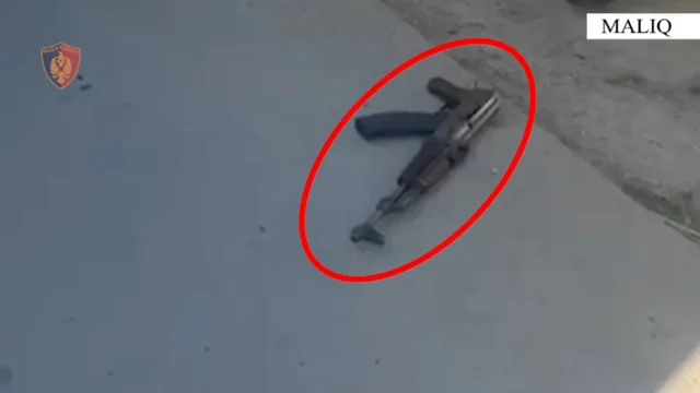 Qëllonte me kallashnikov duke terrorizuar banorët, arrestohet