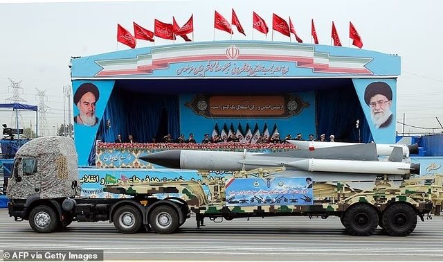 "20 vjet q&euml; p&euml;rgatiten p&euml;r k&euml;t&euml; dit&euml;,