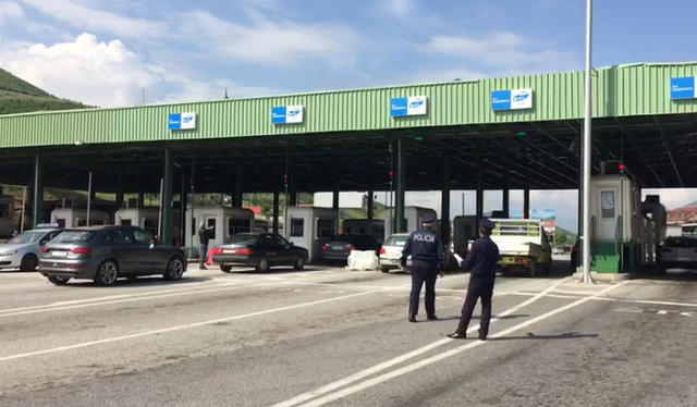 Tentoi t&euml; trafikonte drog&euml; drejt Shqip&euml;ris&euml;, arrestohet