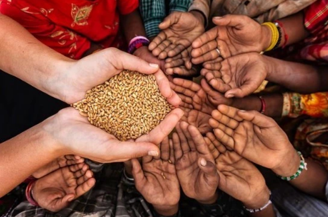 Bota p&euml;rballet me urin&euml; p&euml;r shkak t&euml; luft&euml;s n&euml;