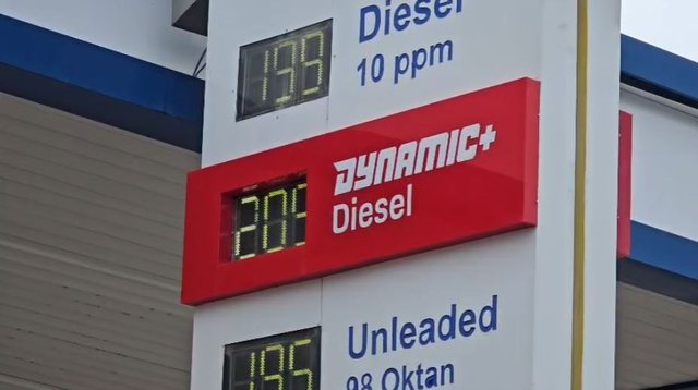 Rriten &ccedil;mimet e karburanteve n&euml; Vlor&euml;, arrijn&euml; n&euml; 209