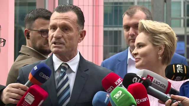 &ldquo;Zoti Kryemadhi&rdquo;/ Avokati i Met&euml;s b&euml;n lapsus, nd&euml;rhyn