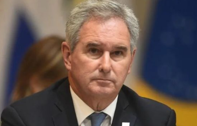 Argjentina t&euml;rhiqet zyrtarisht nga Organizata Bot&euml;rore e