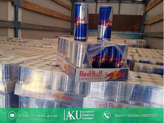 AKU bllokon pijen energjike "Red Bull" m&euml; kufi, s`kishte