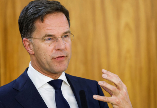 Trump i quan aleat&euml;t &ldquo;budallenj&rdquo;/ Rutte: Aleat&euml;t jan&euml;