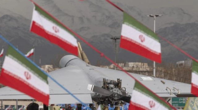 Irani sulmon terminalin m&euml; t&euml; madh t&euml; gazit n&euml; bot&euml;,