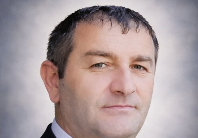 Ky &euml;sht&euml; polici i burgut Drenov&euml;, Krenar &Ccedil;eki&ccedil;i,