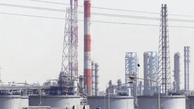 Nafta shtrenjtohet m&euml; tej/ &Ccedil;mimi n&euml; bursa arrin mbi 110