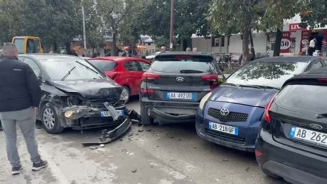 Aksident i gjasht&euml;fisht&euml; n&euml; qend&euml;r t&euml; Vlor&euml;s,