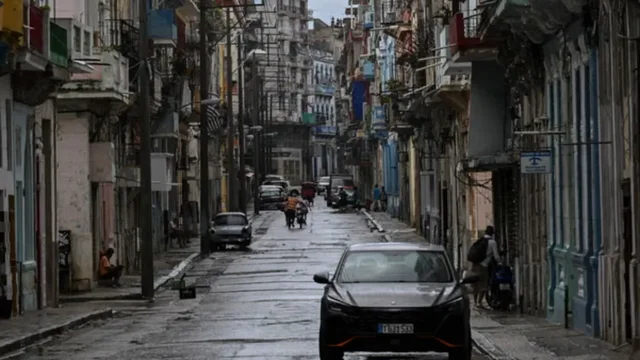 Bllokada ekonomike nga SHBA, Rusia i vjen n&euml; ndihm&euml; Kub&euml;s, nis