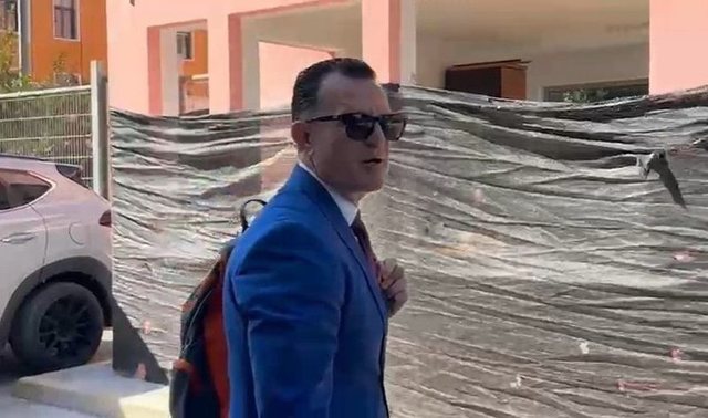 Avokati i Ilir Met&euml;s: Edhe miun e sht&euml;pis&euml; i kan&euml;