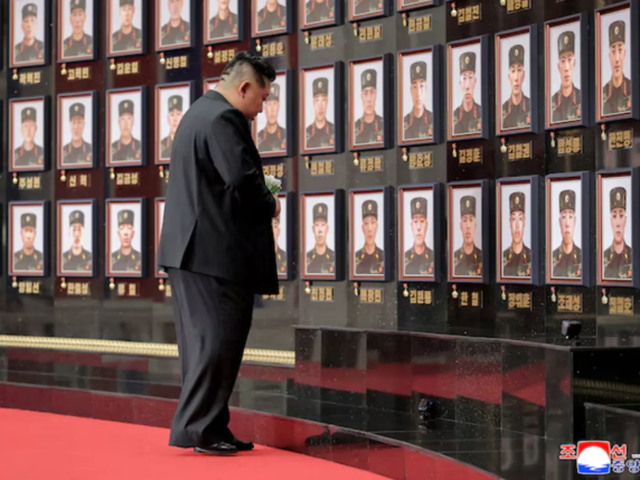 Momenti i art&euml; p&euml;r Kim Jong Un, si i fitoi Koreja e Veriut 14