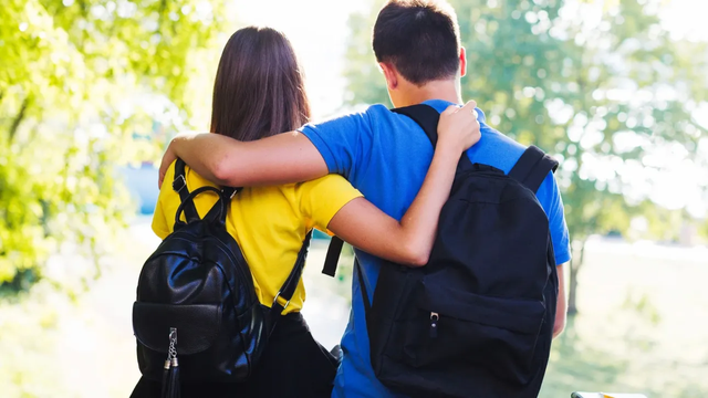 &ldquo;Bini n&euml; dashuri&rdquo;, universiteti kinez me thirrje t&euml;