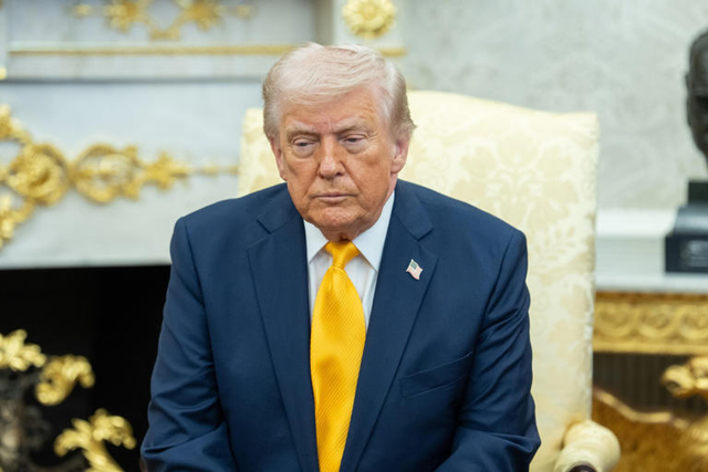 &ldquo;B&euml;j nj&euml; dhurim dhe merr pjes&euml; n&euml; brifingjet e