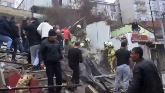 Shemben dy nd&euml;rtesa n&euml; Stamboll, autoritetet nisin operacionin e