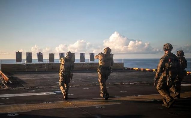 E premtja, afati i fundit i Trump p&euml;r Iranin! WSJ: Mij&euml;ra marinsa