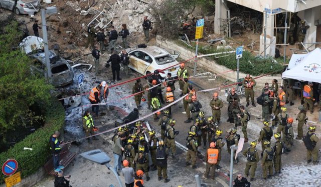 Sulm i r&euml;nd&euml; me raketa iraniane n&euml; Tel Aviv, civil&euml; t&euml;