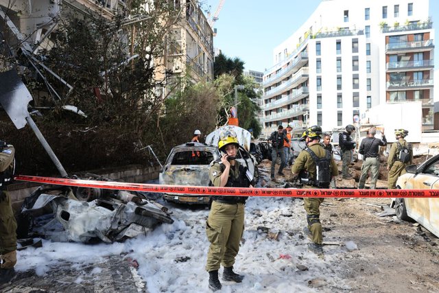 Sulm i r&euml;nd&euml; me raketa iraniane n&euml; Tel Aviv, civil&euml; t&euml;