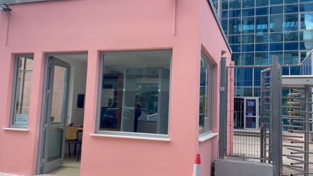 Gjykata e Posa&ccedil;me vendos skanera dhe masa t&euml; reja sigurie pas