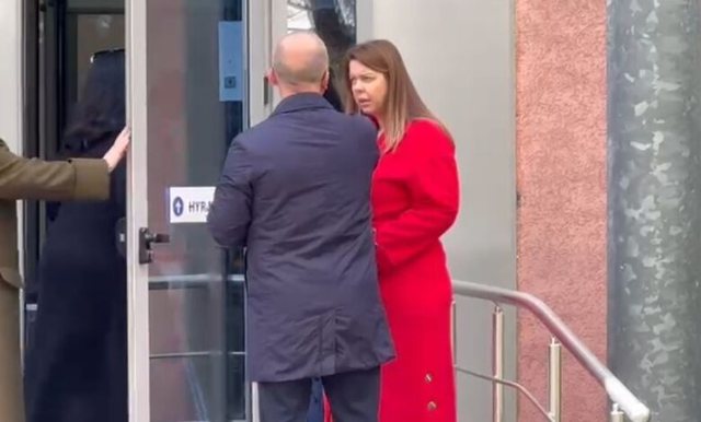 Deklaroi se ishte shtatz&euml;n&euml;/ GJKKO ndryshon mas&euml;n e siguris&euml;