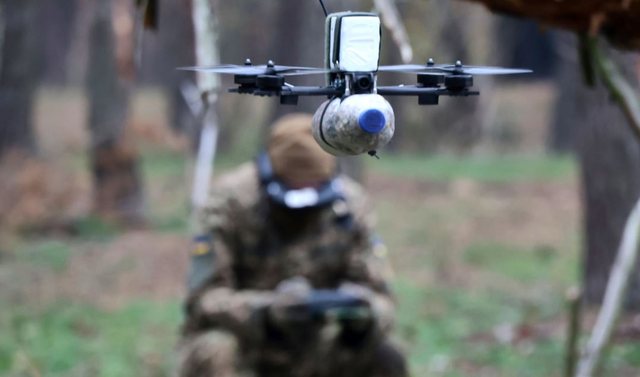 Nj&euml; i vdekur dhe 13 t&euml; plagosur n&euml; sulmet me dron&euml; ukrainas