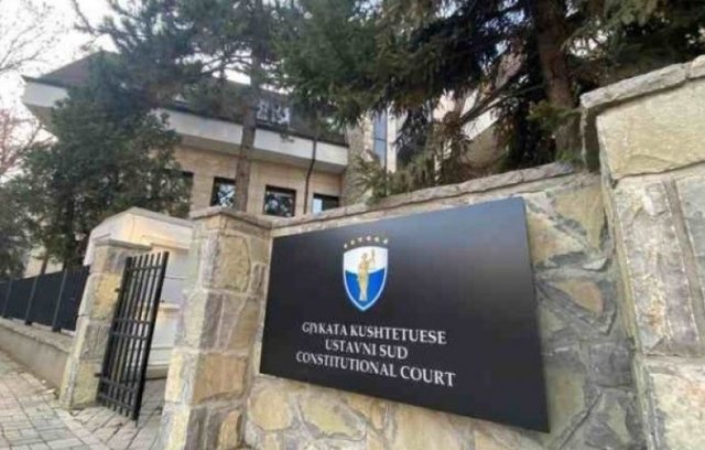 Rr&euml;zoi Osmanin, Kushtetuesja: 34 dit&euml; afat deputet&euml;ve p&euml;r