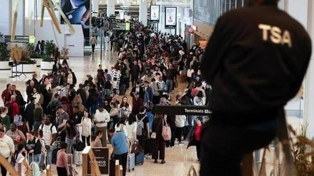 SHBA N&Euml; ALERT: &Ccedil;far&euml; po ndodh me aeroportet amerikane?