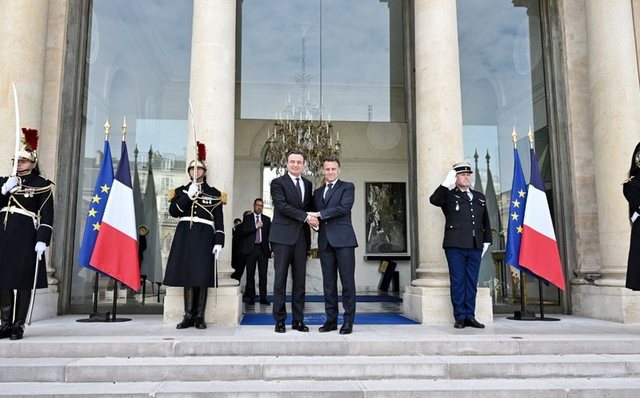 Takimi me Macron n&euml; Pallatin Elize, Kurti zbulon detaje nga bisedimet