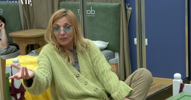 Mimoza zbulon sekretin e gjumit: Flej vet&euml;m, akses tek un&euml; ka