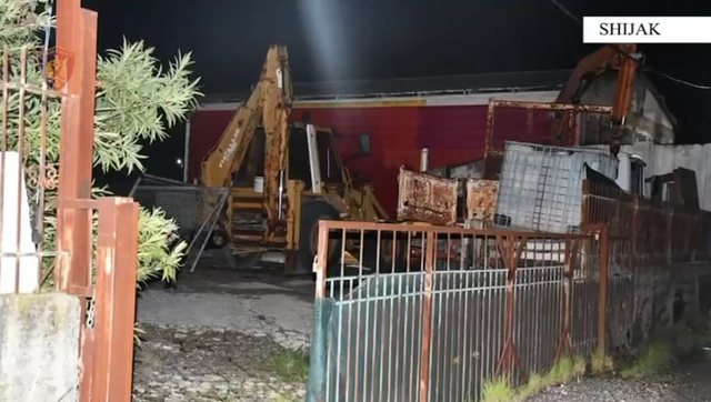 Zbulohet magazina e shndërruar në “shtëpi bari”