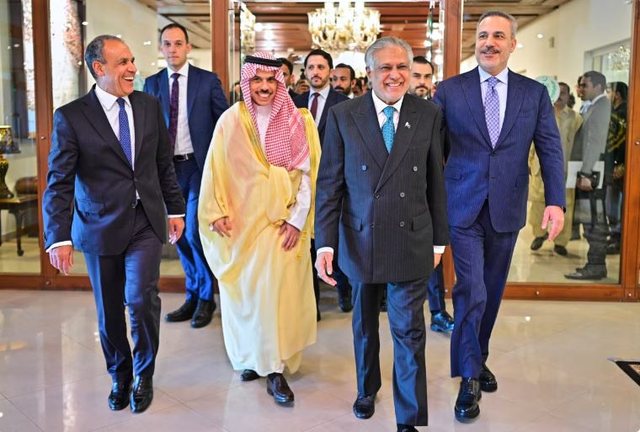 Takimi i kat&euml;r shteteve t&euml; rajonit: T&euml; ndalet lufta mes