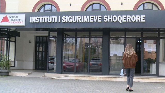 7 muaj pa p&euml;rgjigje p&euml;r pensionin, emigranti endet mes Italis&euml;