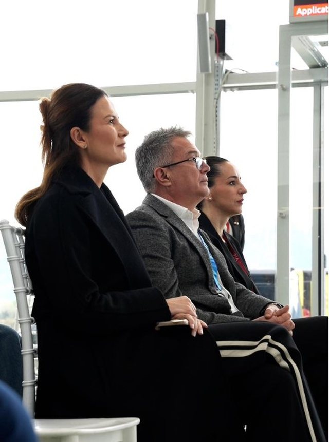 Ryanair hap baz&euml;n n&euml; Tiran&euml; me 4 avion&euml;, 400 milion&euml;