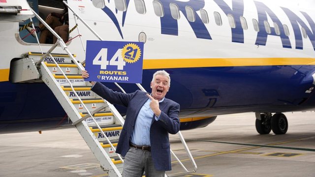 Ryanair hap baz&euml;n n&euml; Tiran&euml; me 4 avion&euml;, 400 milion&euml;
