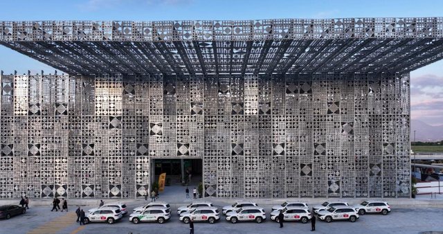 Bum investimesh dhe bileta t&euml; lira, aeroporti i Tiran&euml;s kthehet