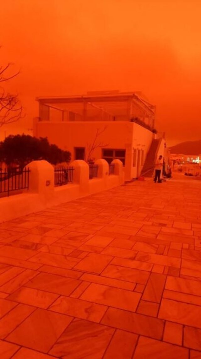 FOTO/ Pamje apokaliptike n&euml; Greqi! Kreta mbulohet nga pluhuri afrikan,