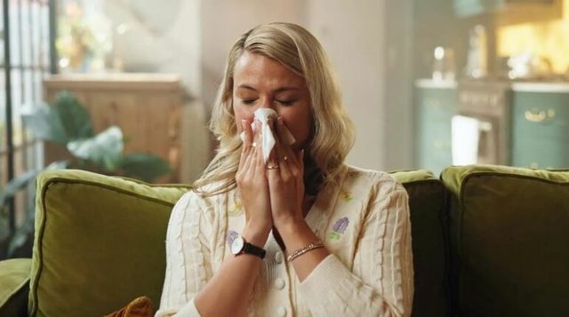 Koronavirusi/ Varianti i ri “Cicada” që po shkakton