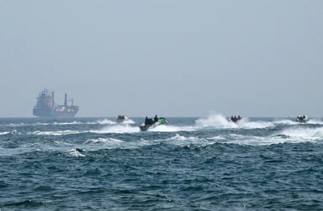 Pas kritikave t&euml; Trump, Britania nis bisedime me 35 vende p&euml;r rihapjen