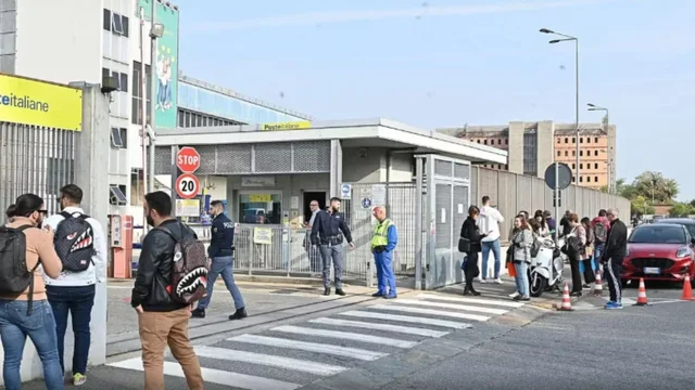 Prind&euml;rit e shoq&euml;ruan n&euml; shkoll&euml;, 13-vje&ccedil;ari