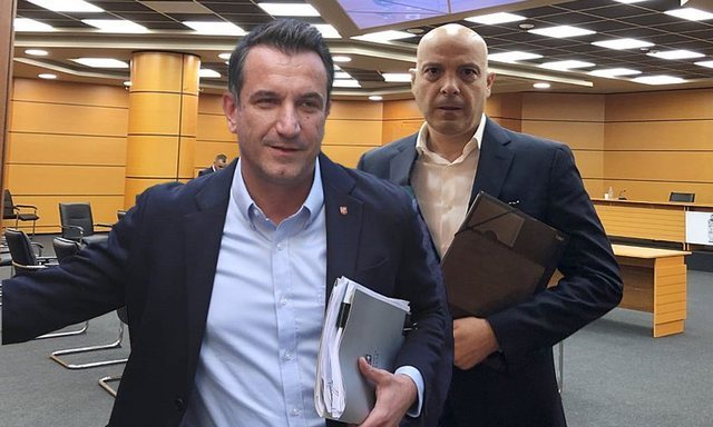 Gjykata Administrative shqyrton nes&euml;r padin&euml; p&euml;r em&euml;rimin e