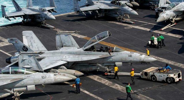 SHBA mes rreziqeve , aeroplanmbajt&euml;sja &ldquo;Bush&rdquo; dhe avion&euml;t