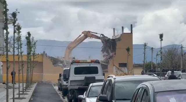 IKMT zbarkon n&euml; Vlor&euml;, prishet nd&euml;rtesa q&euml; pengonte lidhjen