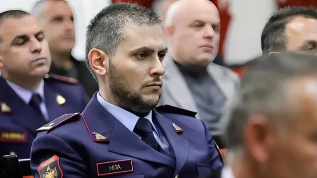 &ldquo;Lufta ndaj korrupsionit nis nga ne&rdquo;/ Sk&euml;nder Hita mbledh